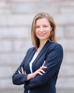 Aliya Rimshelis - Senior Corporate Solicitor, Sterling Law